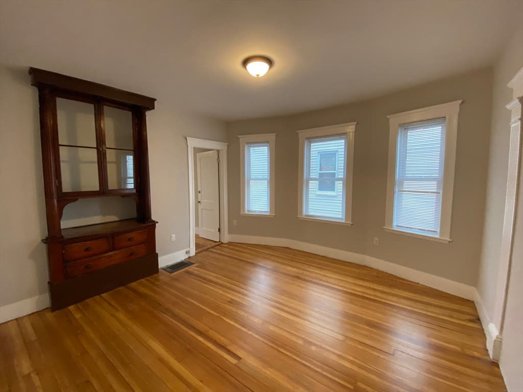 22 Melbourne Street, Boston MA 02121 photo 5
