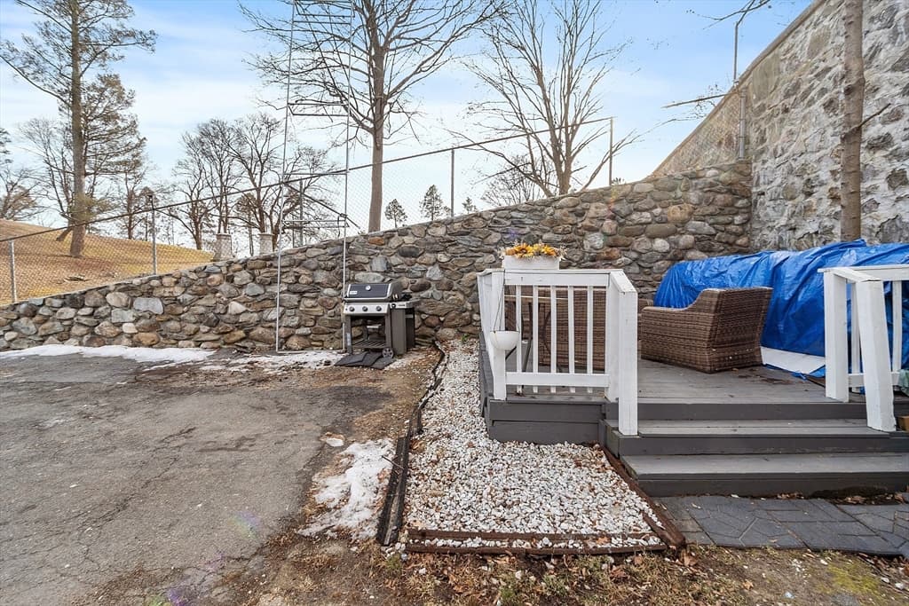 2 Grove St, Methuen MA 01844 photo 32