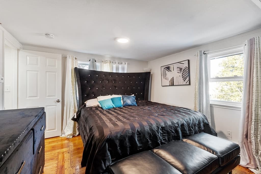 2 Grove St, Methuen MA 01844 photo 10