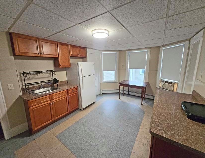 5-9 Family at 541-543 Front Street, Chicopee MA 01013, Chicopee, photo 13 of 18