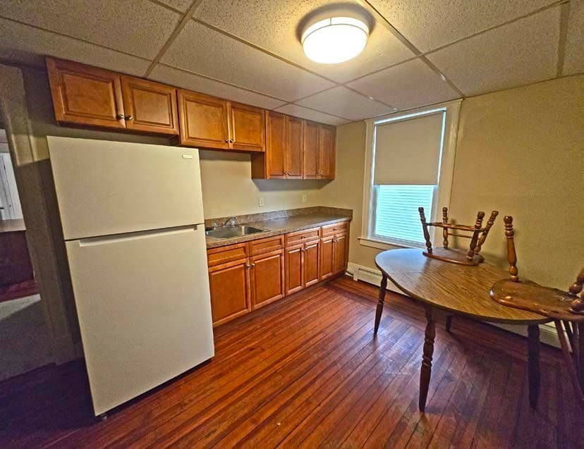 5-9 Family at 541-543 Front Street, Chicopee MA 01013, Chicopee, photo 9 of 18