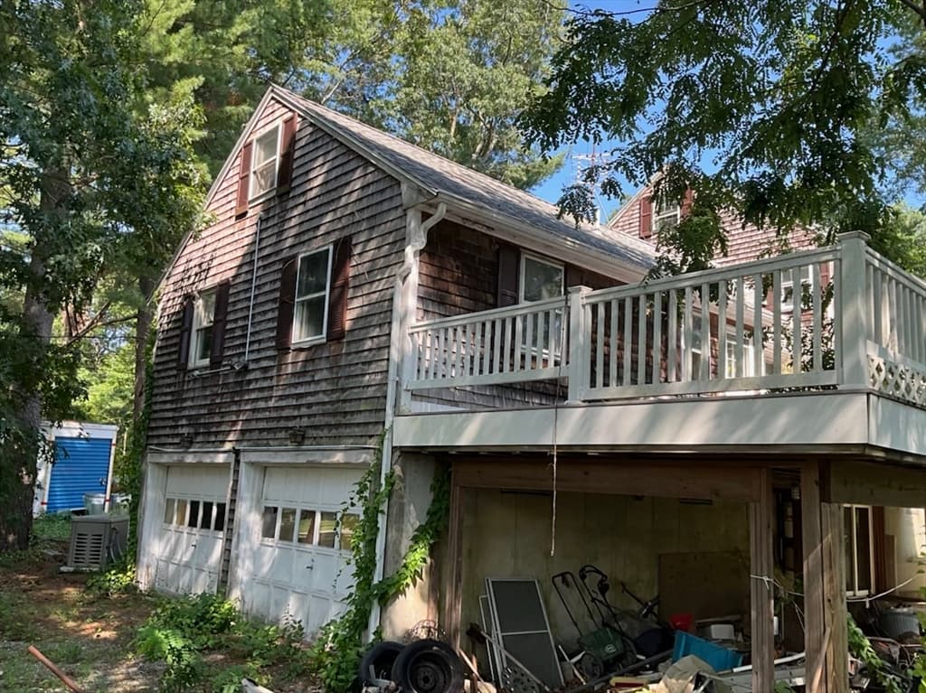 Single Family Residence at 36 Gramp Deane Rd, Freetown MA 02702, Freetown, photo 3 of 4