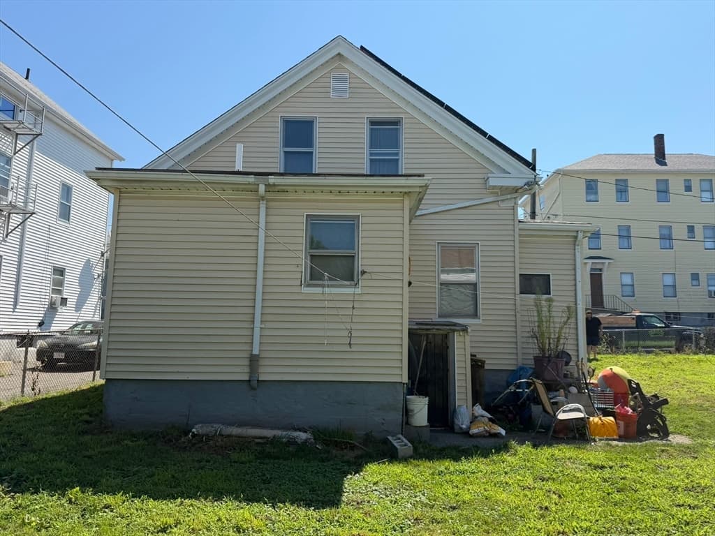 15 Allen St, Fall River MA 02724 photo 6