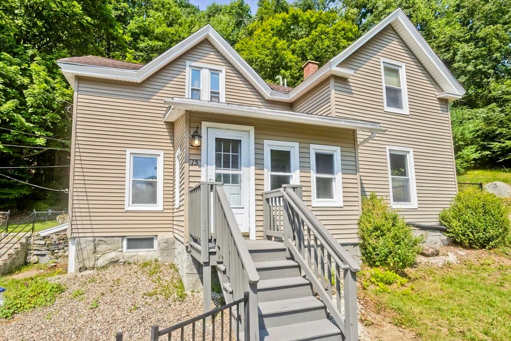 15 Bridge St, Monson MA 01057 photo 2