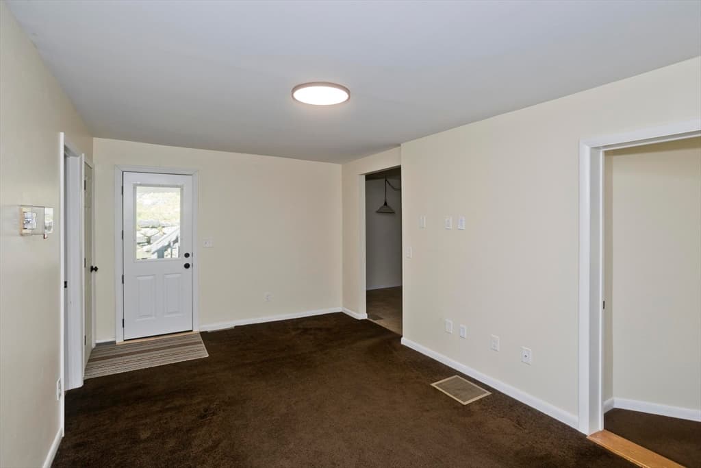 15 Bridge St, Monson MA 01057 photo 4