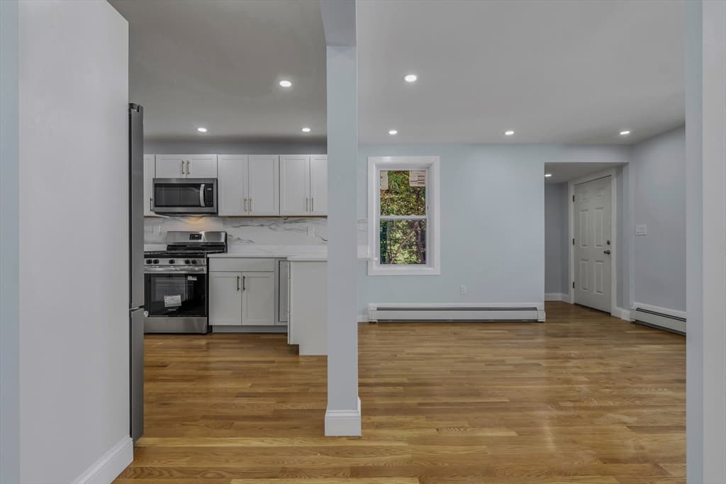 197 Oakland Ave, Methuen MA 01844 photo 13