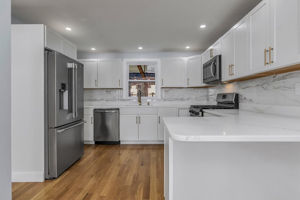 197 Oakland Ave, Methuen MA 01844 photo 15