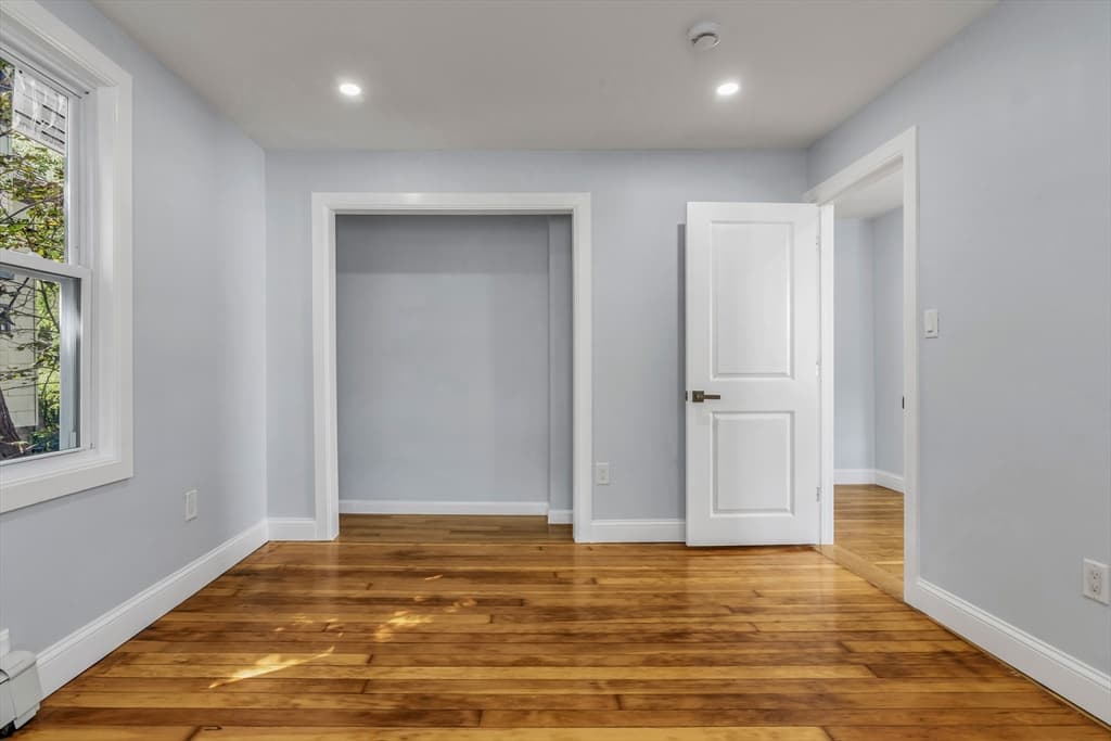197 Oakland Ave, Methuen MA 01844 photo 8