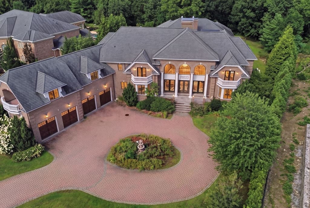 3 Regency Rdg, Andover MA 01810