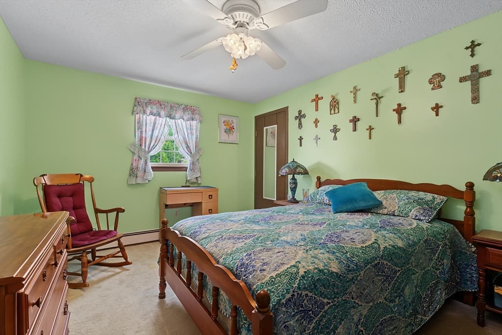 69 Thomas, Woonsocket RI 02895 photo 18
