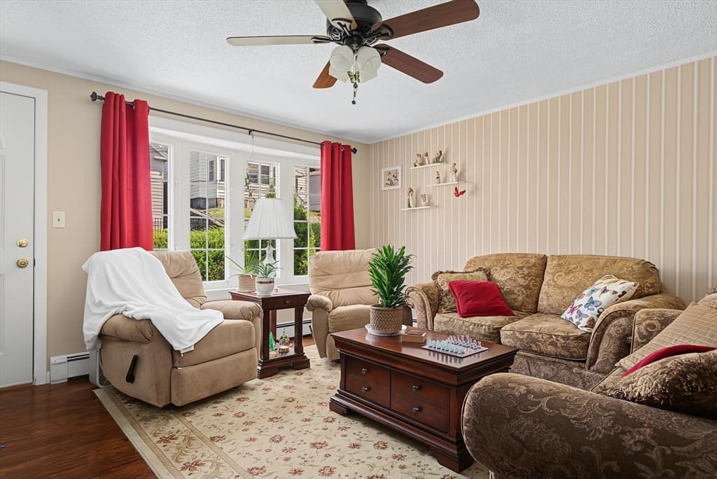 69 Thomas, Woonsocket RI 02895 photo 11
