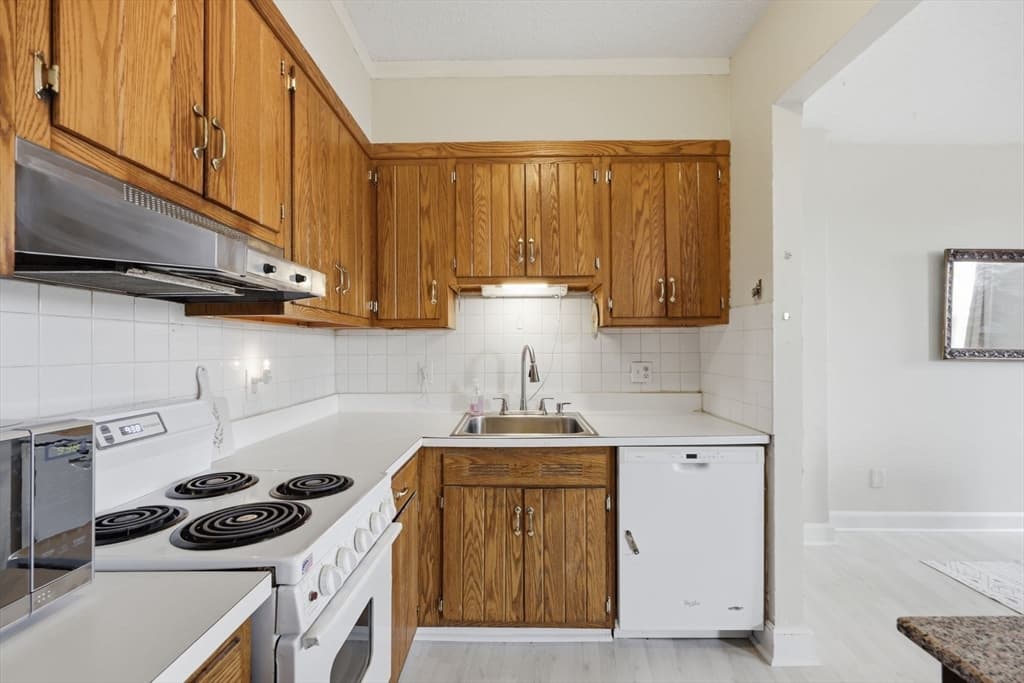 140 Chestnut St # 604, Springfield MA 01103 photo 6