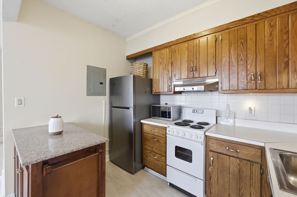 140 Chestnut St # 604, Springfield MA 01103 photo 5