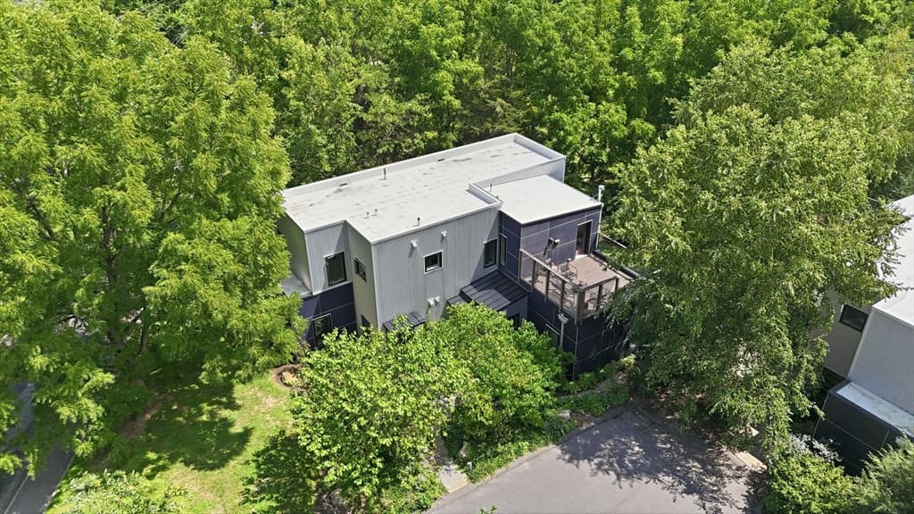 108 Grove St # B, Northampton MA 01060 photo 2
