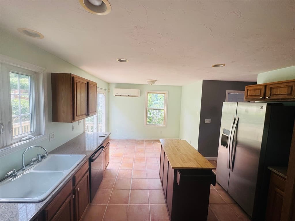3841 N Main St, Fall River MA 02720 photo 7
