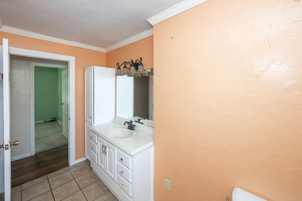 56 Blueberry Ter, New Bedford MA 02745 photo 17
