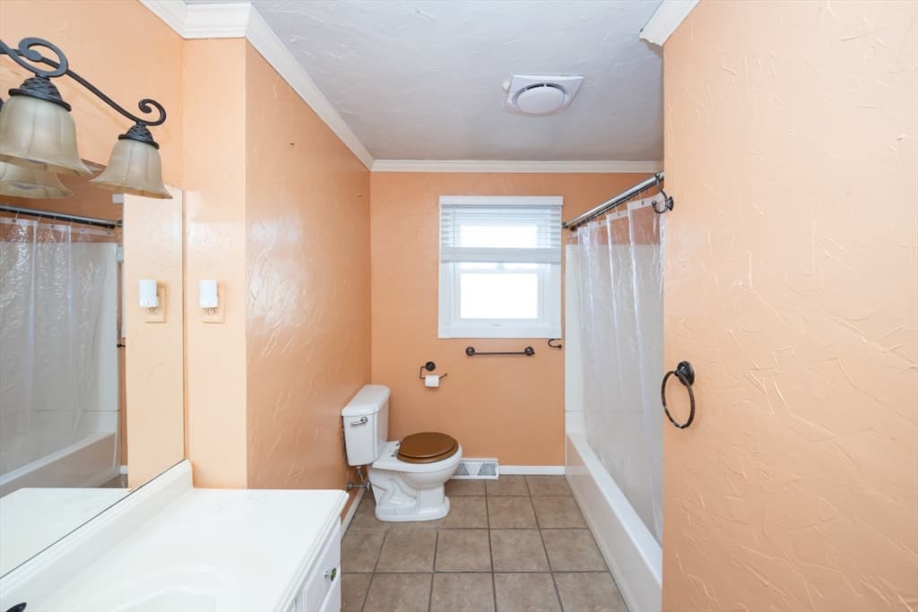 56 Blueberry Ter, New Bedford MA 02745 photo 16
