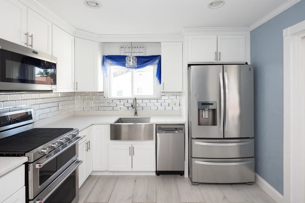 56 Blueberry Ter, New Bedford MA 02745 photo 21