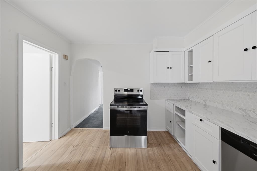 26 Washington Ave, Holyoke MA 01040 photo 6