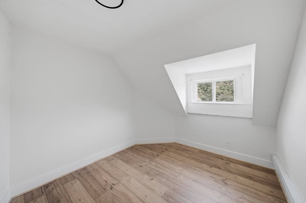 26 Washington Ave, Holyoke MA 01040 photo 14