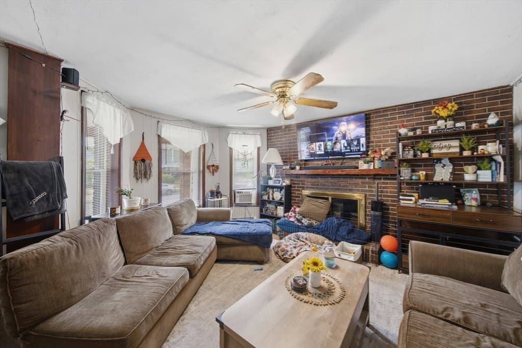 26 Washington Ave, Holyoke MA 01040 photo 21