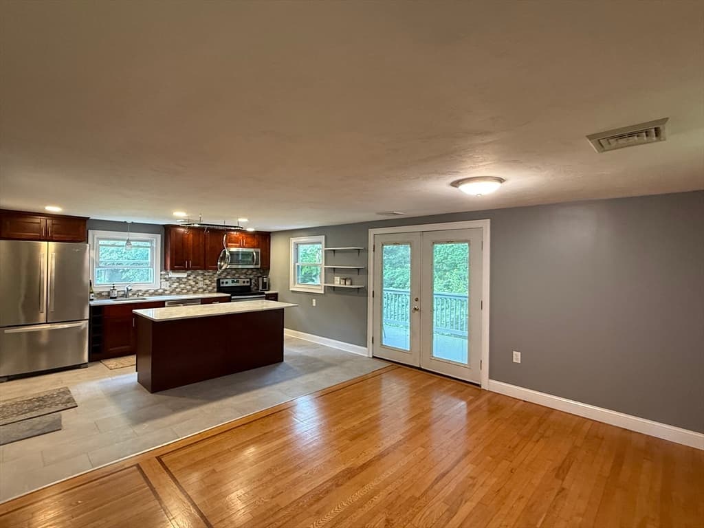 62 Piehl Ave, Worcester MA 01606 photo 7