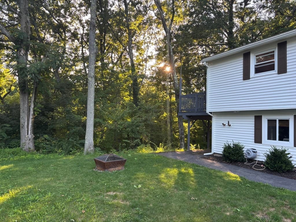 62 Piehl Ave, Worcester MA 01606 photo 3