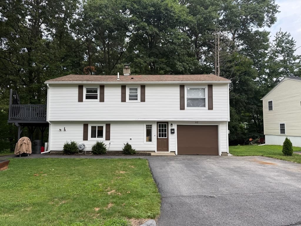 62 Piehl Ave, Worcester MA 01606