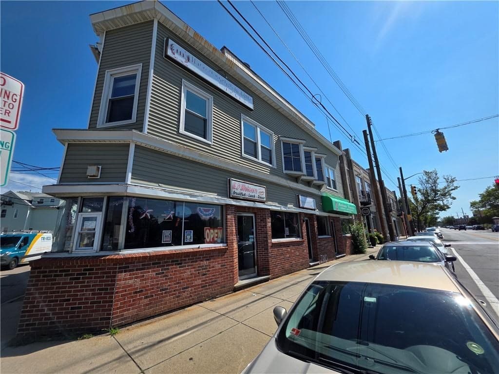 122 126 Taunton Ave, East Providence RI 02814 photo 2