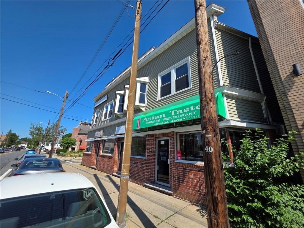 122 126 Taunton Ave, East Providence RI 02814 photo 3