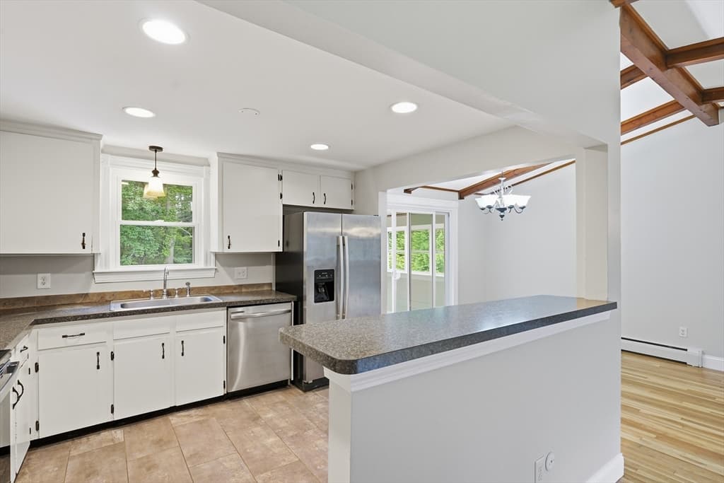 80 Forest St, Bridgewater MA 02324 photo 3