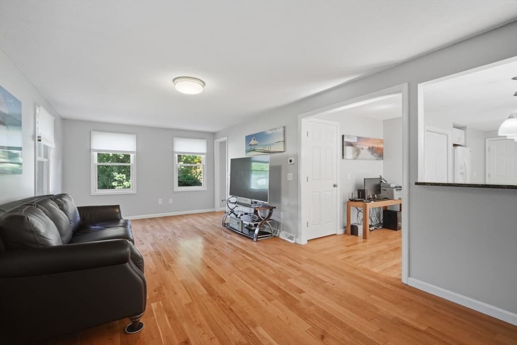 78 Oak Brook Drive, East Longmeadow MA 01028 photo 3