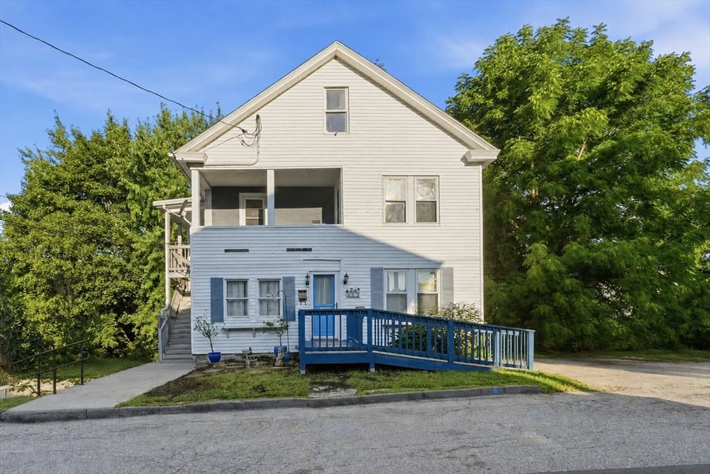 48 Litchfield Ave, Southbridge MA 01550 photo 2