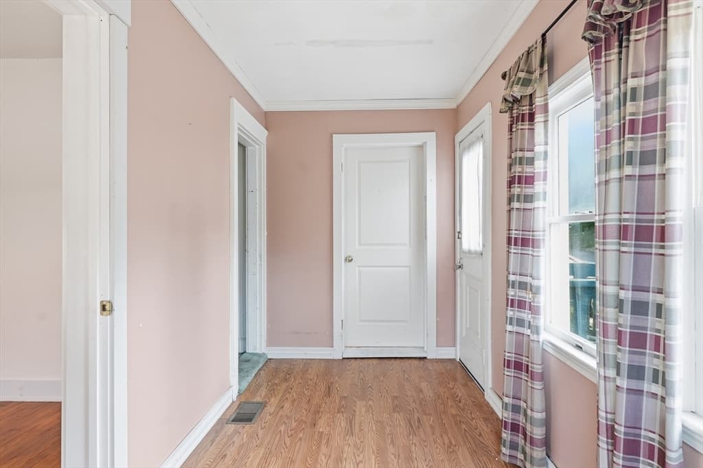 48 Litchfield Ave, Southbridge MA 01550 photo 10