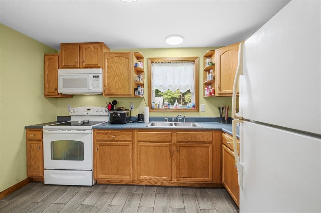 Single Family Residence at 90 West St, Wendell MA 01379, Wendell, photo 8 of 42