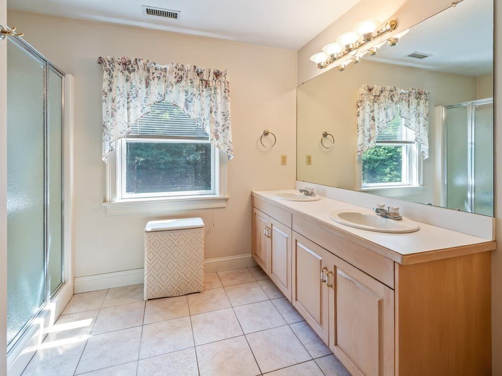 9 Tower Hill Rd, Oxford MA 01540 photo 23