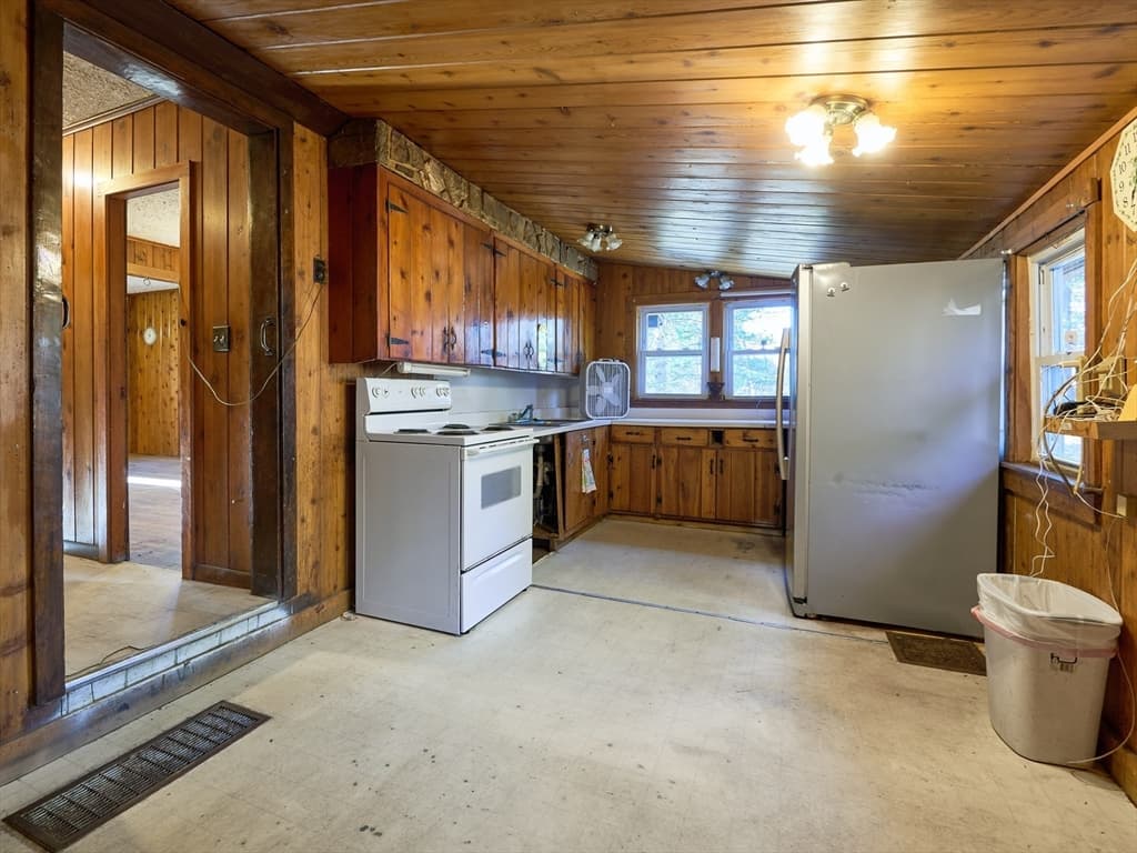 25 Stoneham Rd, Worcester MA 01604 photo 6