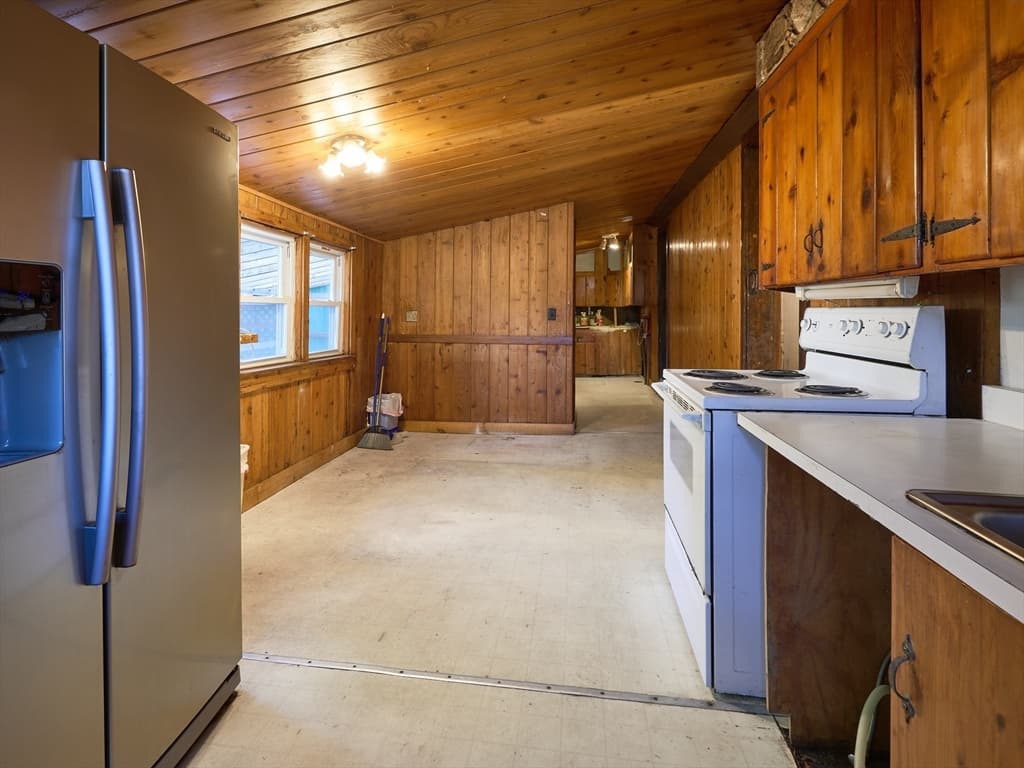 25 Stoneham Rd, Worcester MA 01604 photo 7