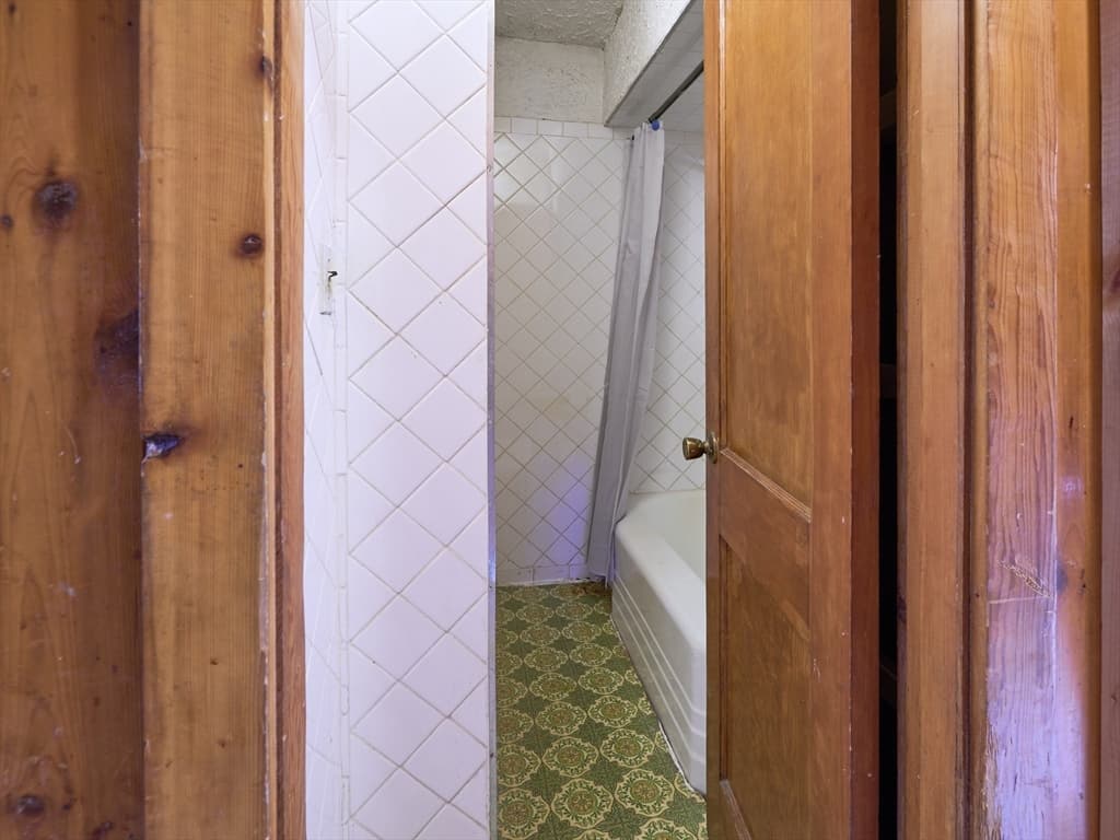 25 Stoneham Rd, Worcester MA 01604 photo 8