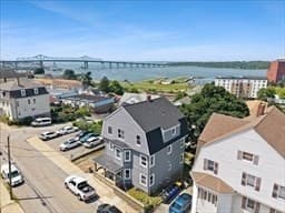 154 Barnaby St, Fall River MA 02720 photo 3