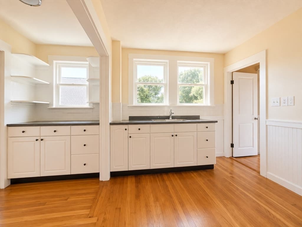 27 Woodleigh Rd, Watertown MA 02472 photo 22