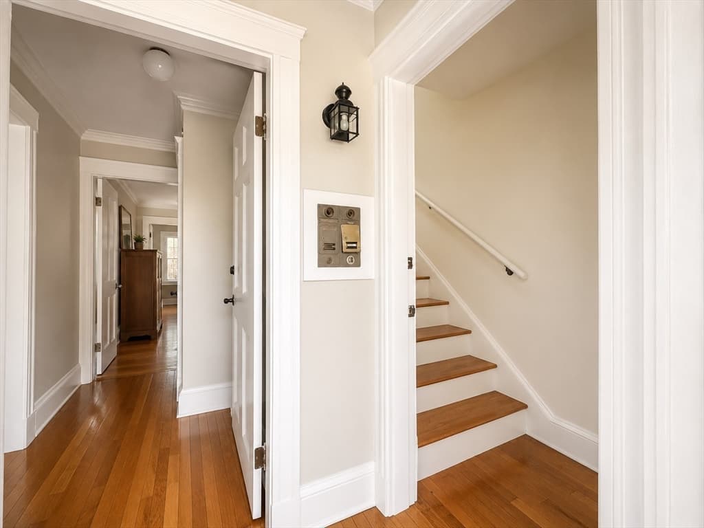 27 Woodleigh Rd, Watertown MA 02472 photo 4