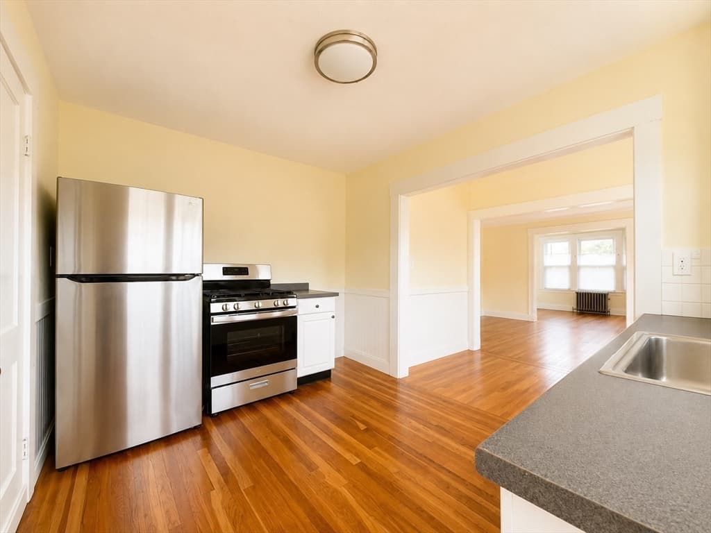 27 Woodleigh Rd, Watertown MA 02472 photo 21