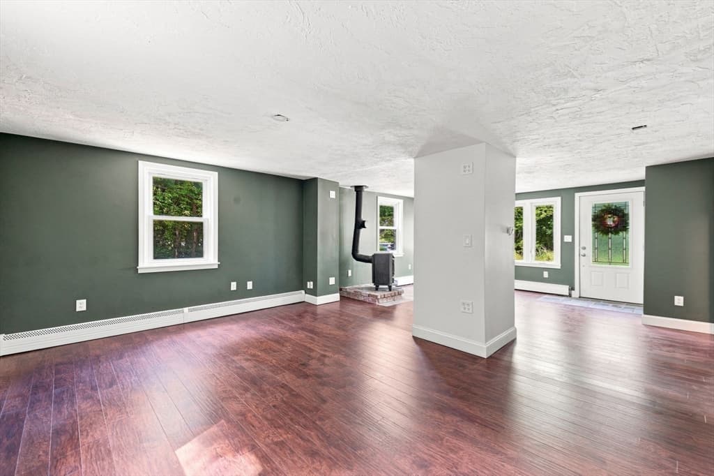 169 Quinapoxet St, Holden MA 01522 photo 13