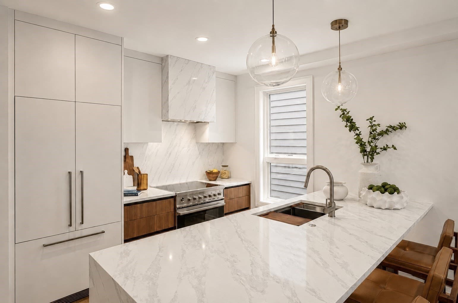 Condominium at 185 E Street # 2, Boston MA 02127, Boston, photo 2 of 27