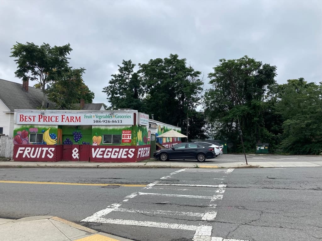 204 Cambridge St, Worcester MA 01603
