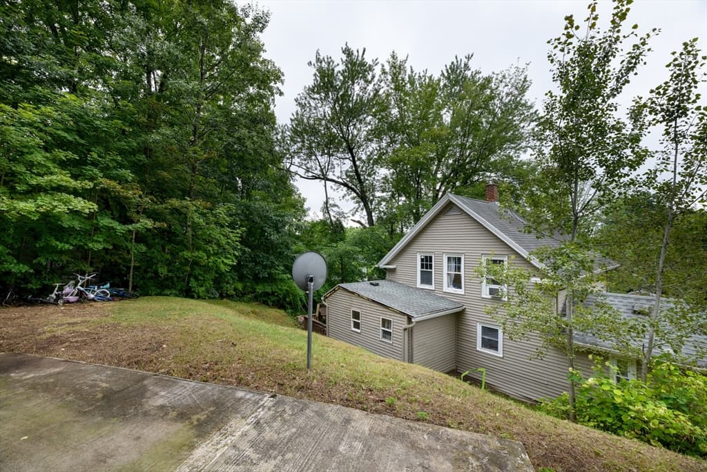 62 Grove St, Spencer MA 01562 photo 7