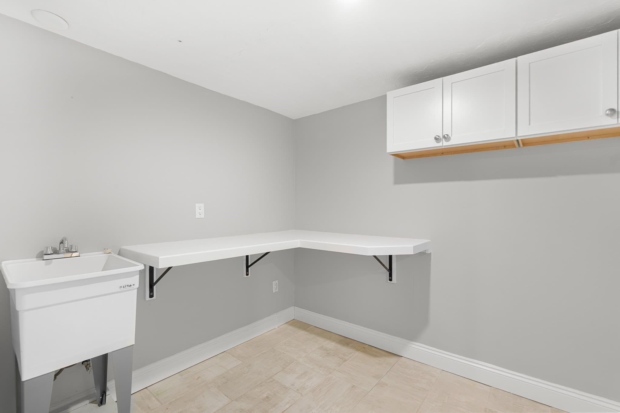 Single Family Residence at 10 Kardon Rd, Boston MA 02136, Boston, photo 20 of 29