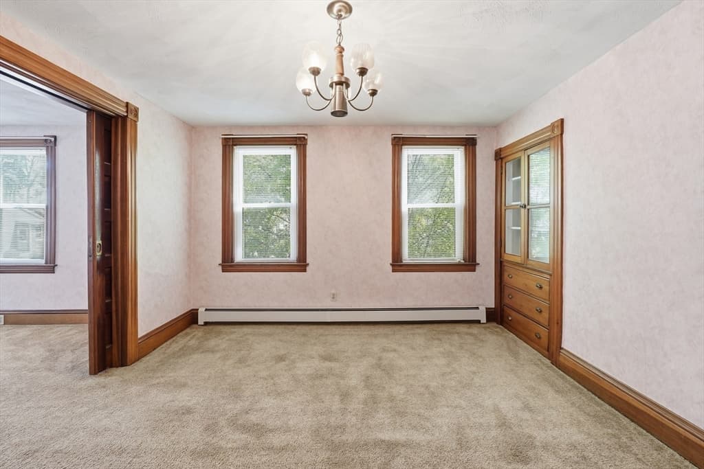 16 Dartmouth St, Worcester MA 01604 photo 6