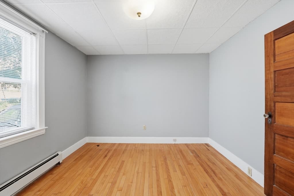 16 Dartmouth St, Worcester MA 01604 photo 8